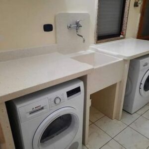 Arredo Giardino Lecce pila e ripiani in graniglia di marmo