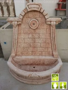 Fontana in cemento da muro