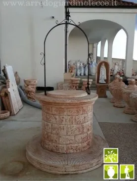 Pozzo da giardino in cemento